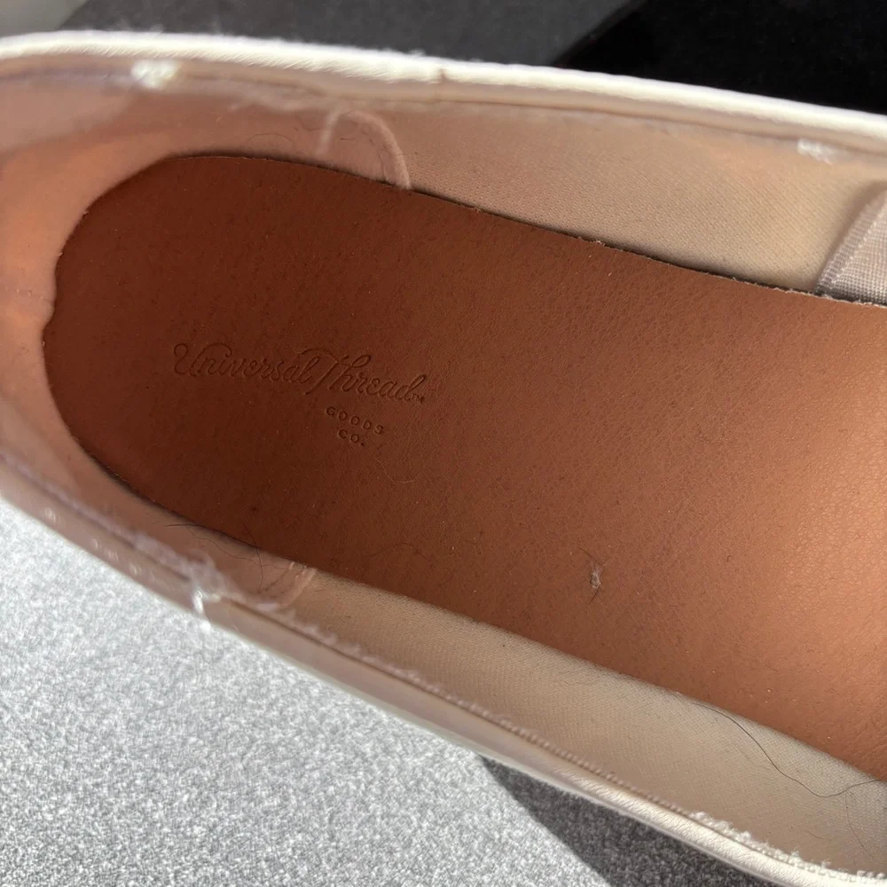 Universal Thread Beige Slip-On Woven Flats Espadrille 9.5